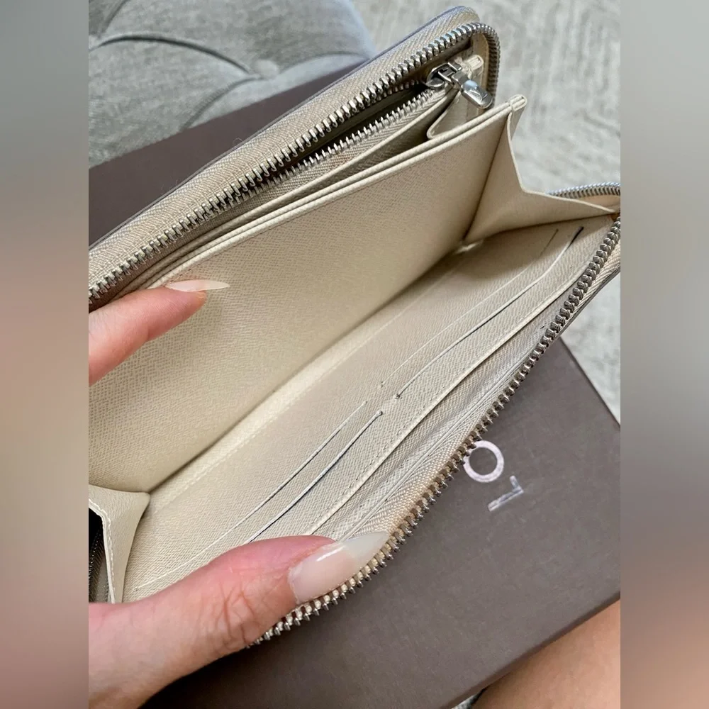 Louis Vuitton Cream Epi Leather Shoulder Tote with Matching Wallet